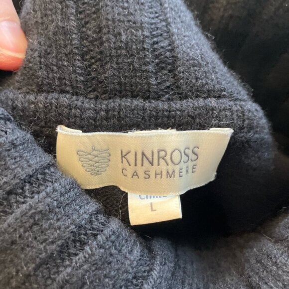 Kinross Large black cashmere turtleneck with banded collar and‎ cuffs - Picture 4 of 5
